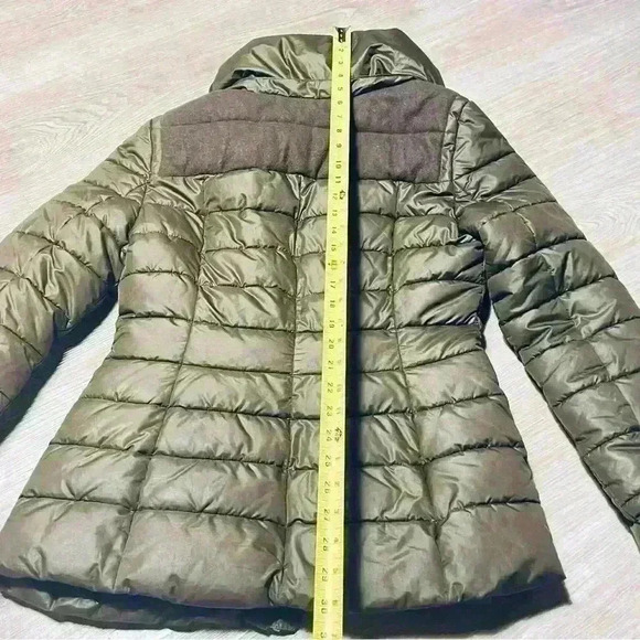 MEXX  GREEN WINTER PUFFER WAIST JACKET PARKA ROUND NECK SIZE SMALL - Picture 9 of 13